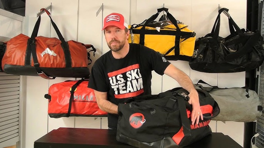 Waterproof Duffel Bag vs Canvas Duffel Bag