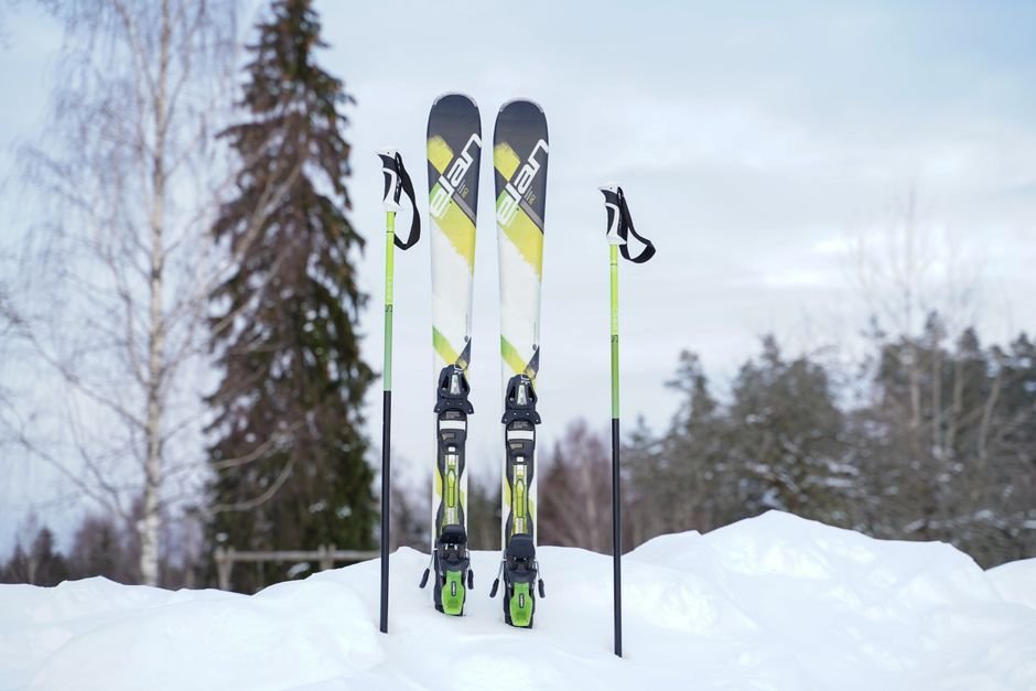 7 Best Gear for Winter Adventure Sports